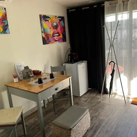 Apartment La Cuisine D'ete De Beaunamour *