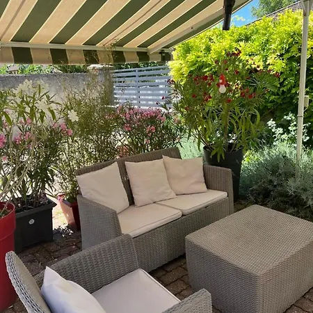 La Cuisine D'ete De Beaunamour Апартаменти